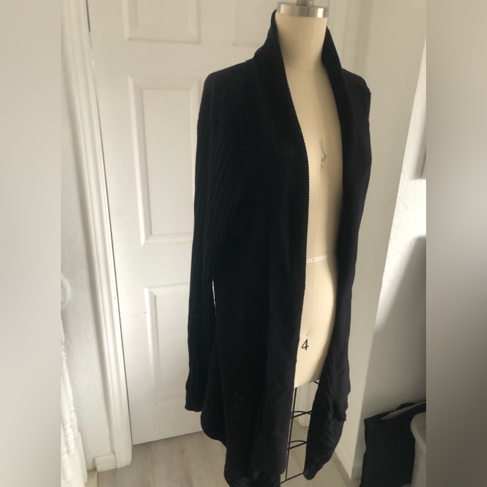 White House Black market long sleeves Cardigan. - Picture 5 of 10